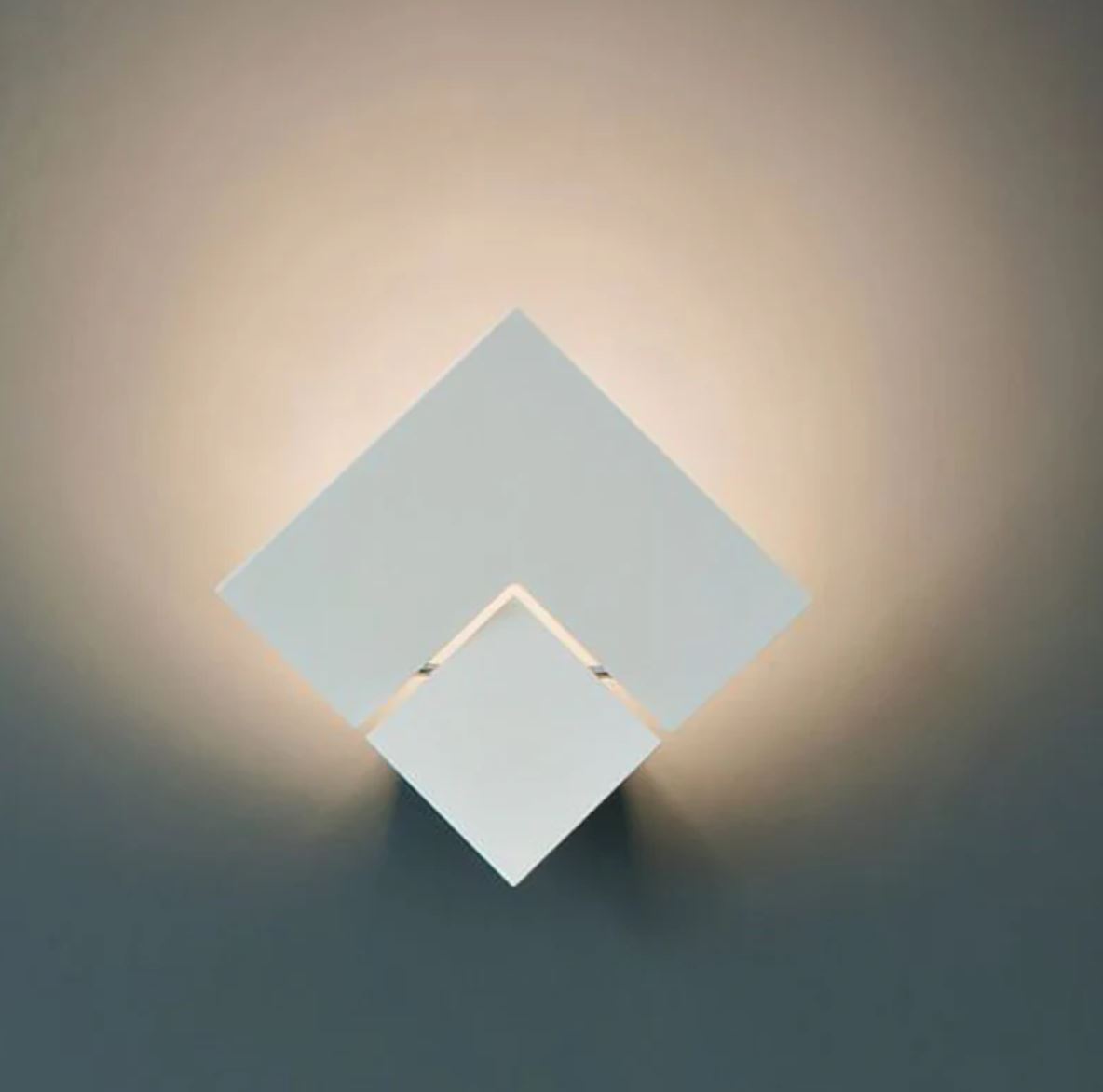 LED Wandleuchte Puzzle Twist von lodes - weiß matt - 2700K - Abverkauf aus Showroom